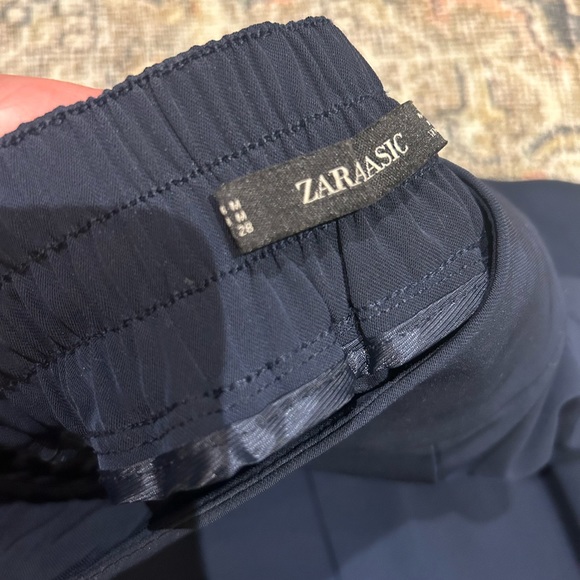 Zara culottes in navy - Picture 2 of 2